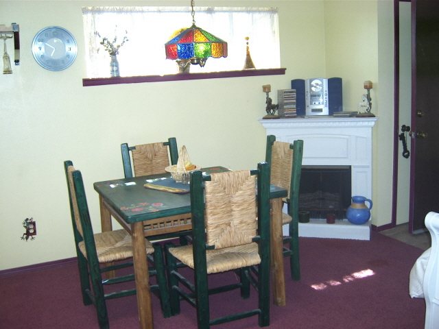 DININGAREA.jpg